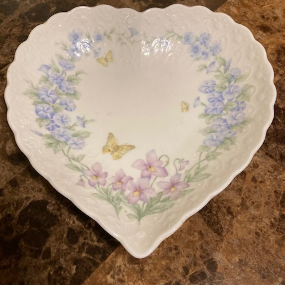 Vintage Mikasa Thinking of You Heart Dish